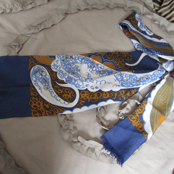 printed silk scarf - Picture 3 of 4